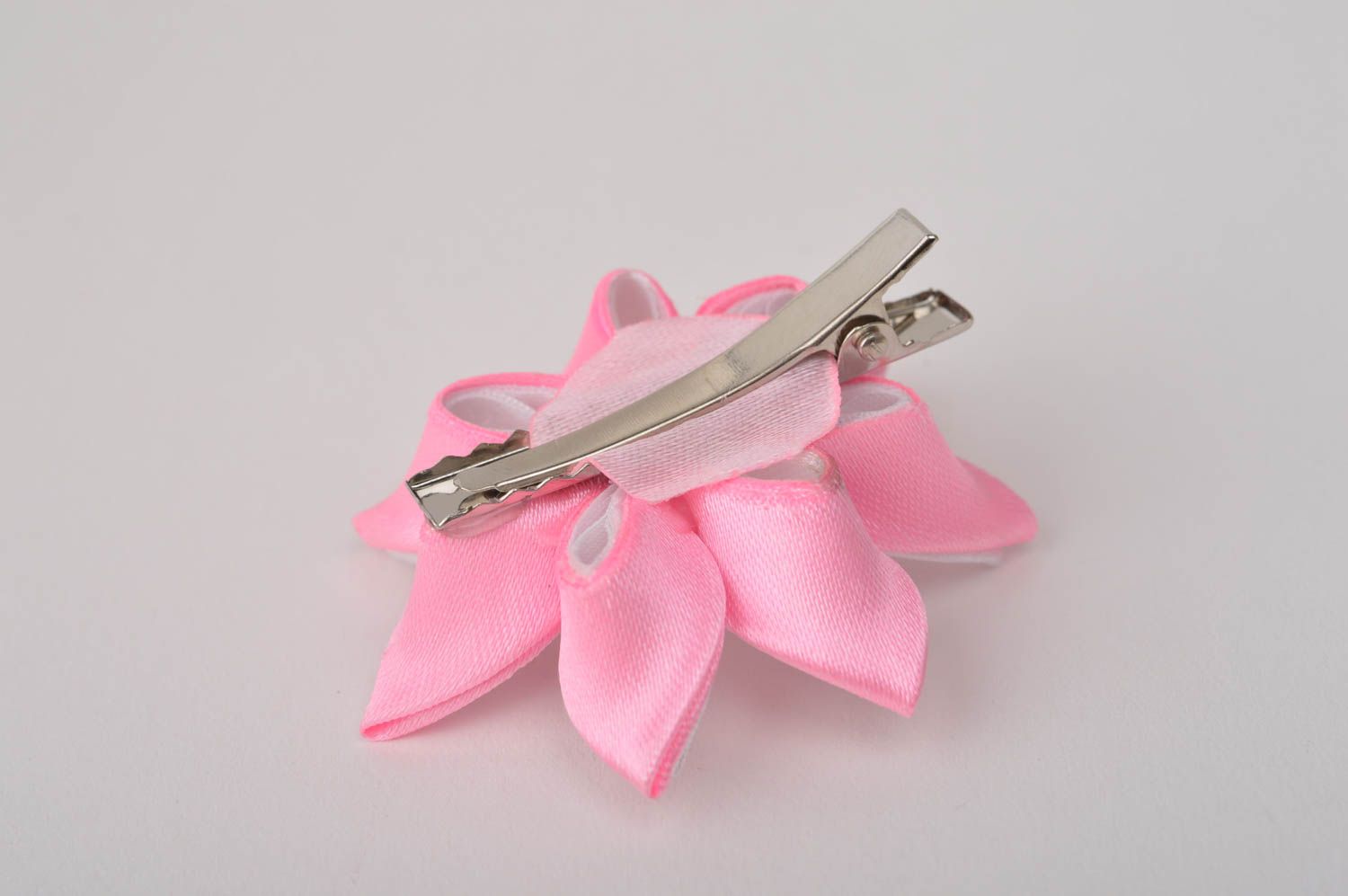 Zarte rosa Blume Haarspange handgemachter Schmuck Accessoires für Mädchen Atlas foto 10