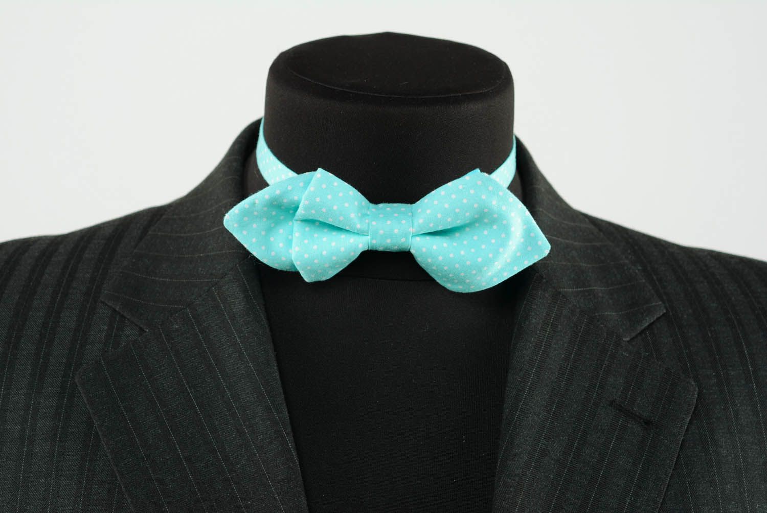 Mint bow tie with dots  photo 2
