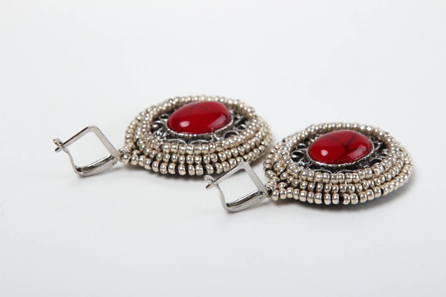 Handgemachte Ohrringe in Rot Glasperlen Schmuck mit Metall Juwelier Modeschmuck foto 3