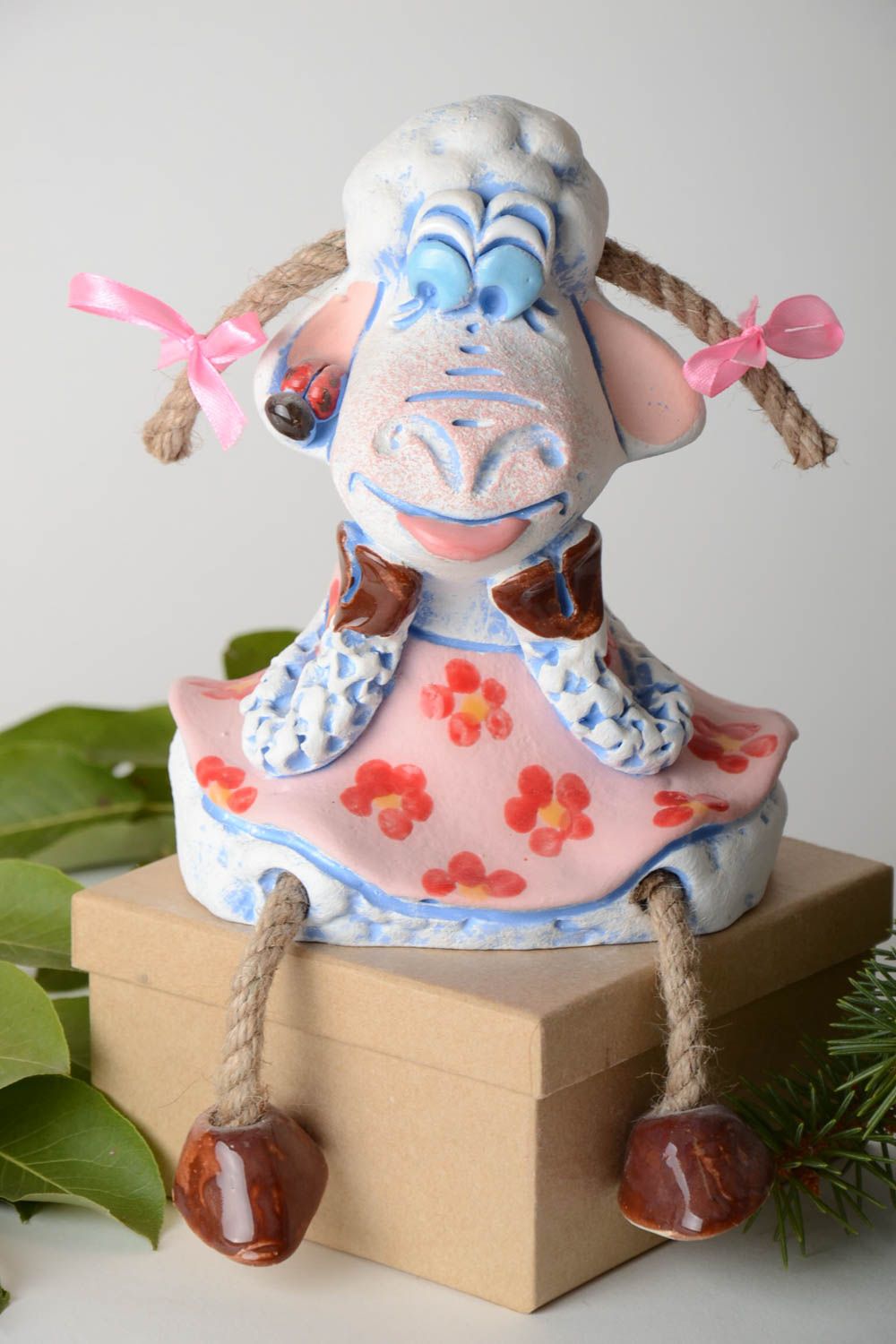 Handmade Keramik Spardose für Haus Deko Geschenk für Kinder Kuh mit Zöpfen foto 1
