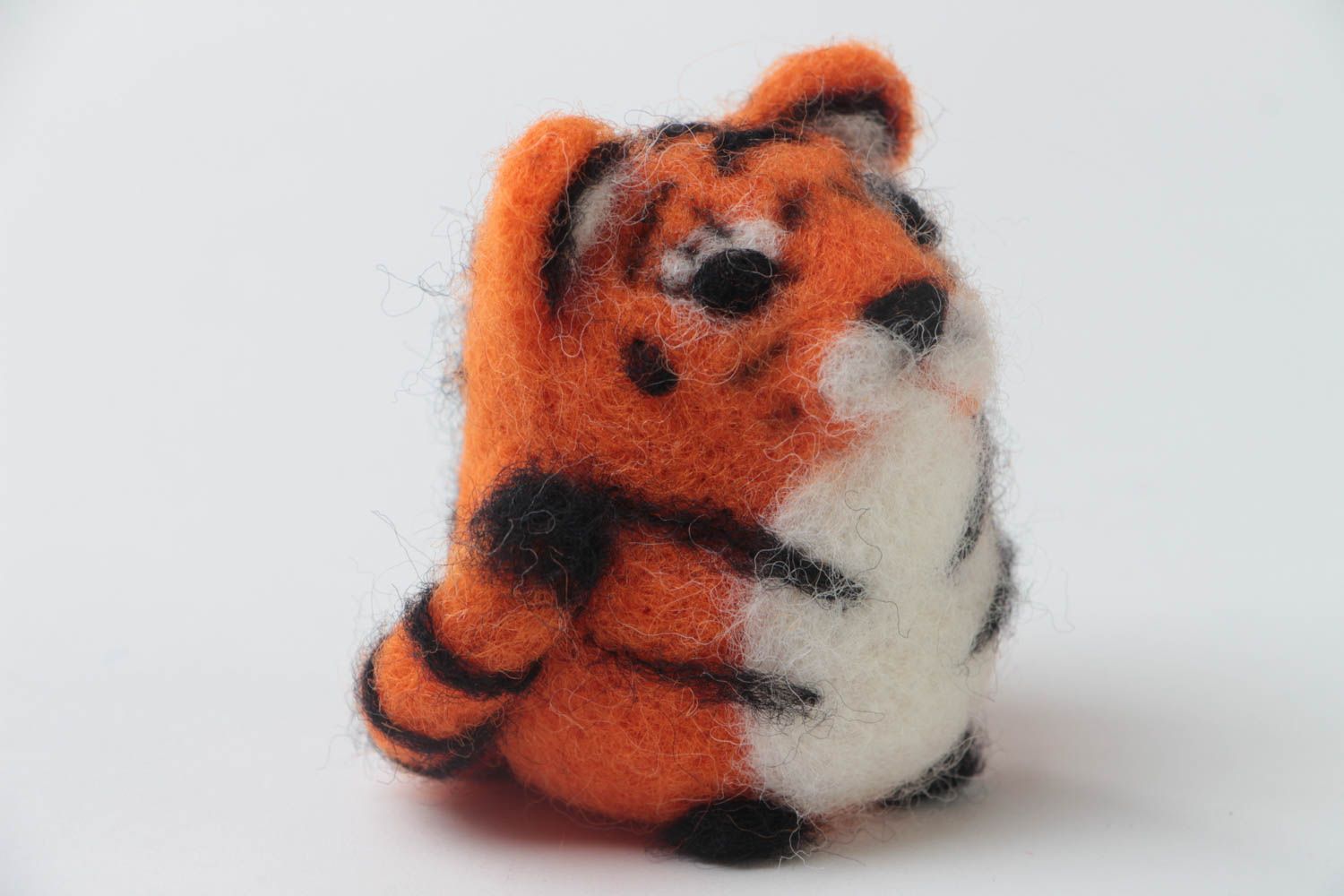 Small handmade natural wool soft toy tiger needle felting technique photo 2