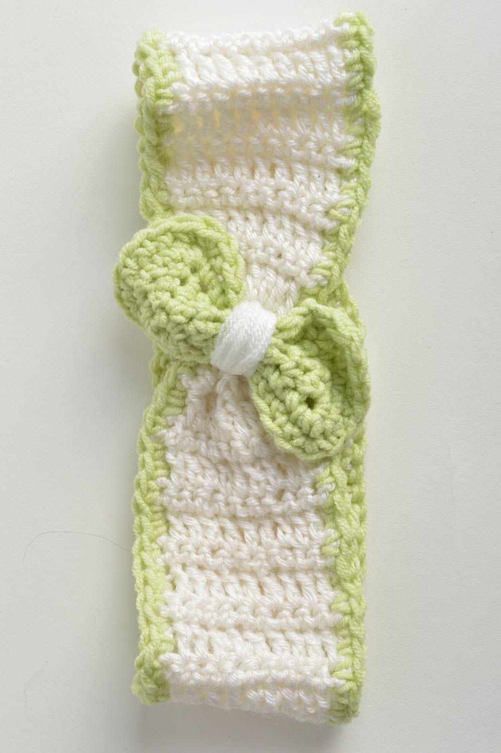 Bandeau tricoté pour enfant fait main au crochet blanc-vert avec noeud photo 2