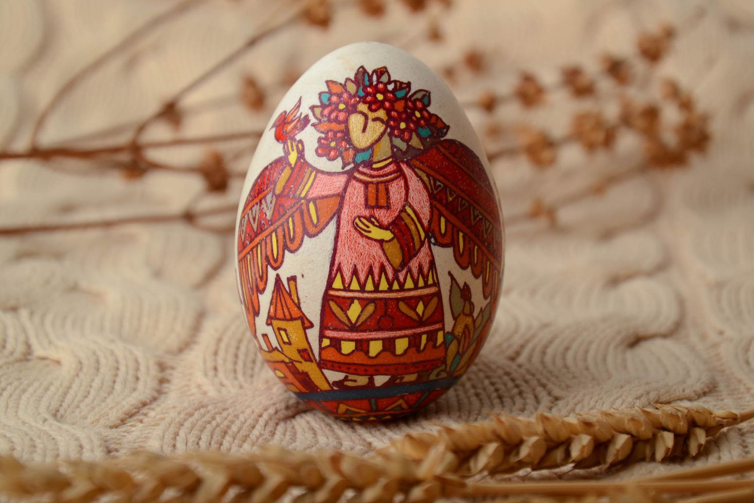 Handmade Easter egg painted with wax photo 1