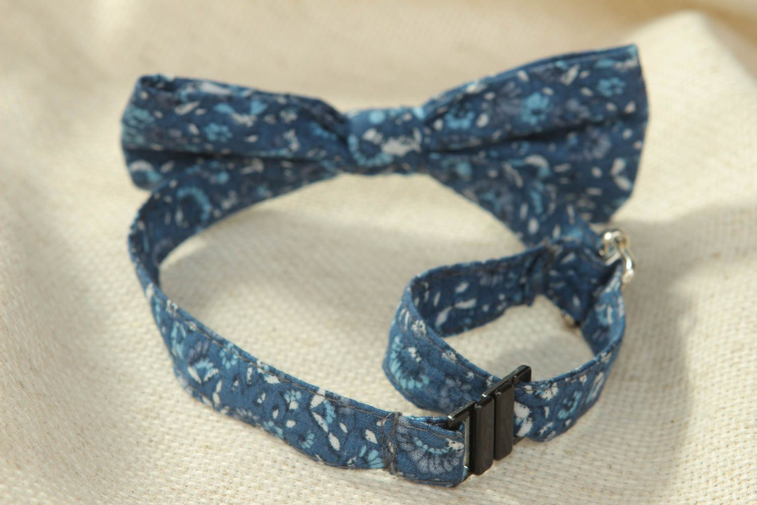 Festive bow tie made of cotton fabric photo 3