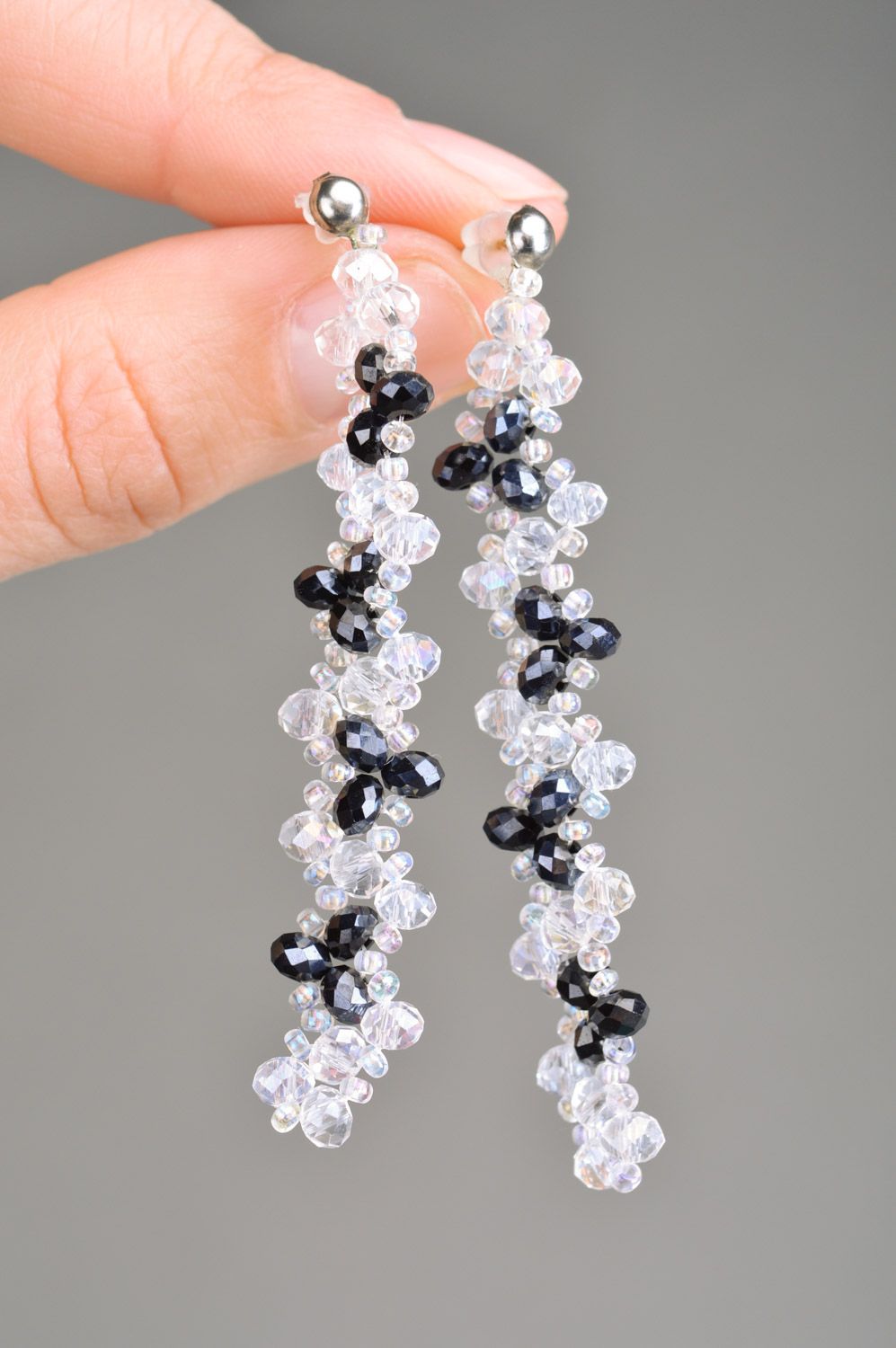 Beautiful evening handmade long crystal bead earrings of black and white colors photo 5
