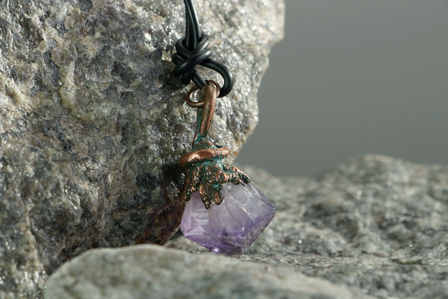 Copper pendant with amethyst photo 4