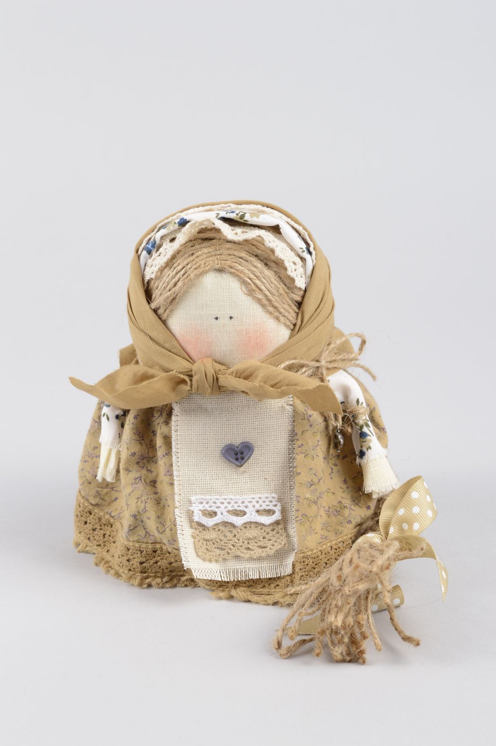 Muñeca de tela hecha a mano juguete tradicional con granos regalo original  foto 1