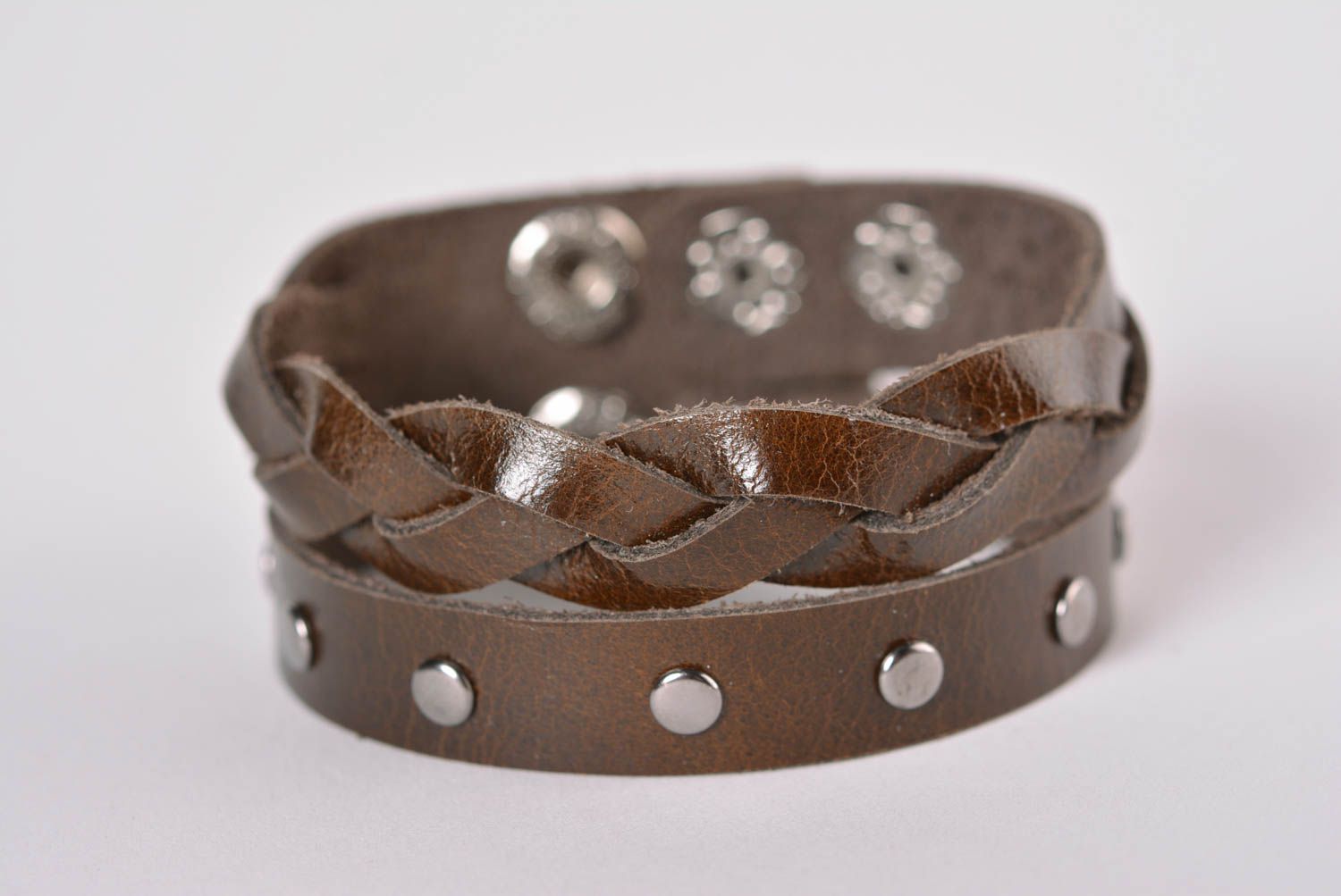 Bracelet cuir Bijou fait main brun foncé Accessoire design insolite de créateur photo 1