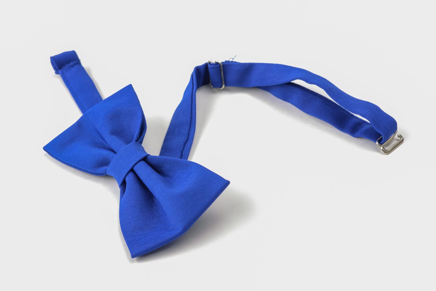 Синий галстук-бабочка фото 3