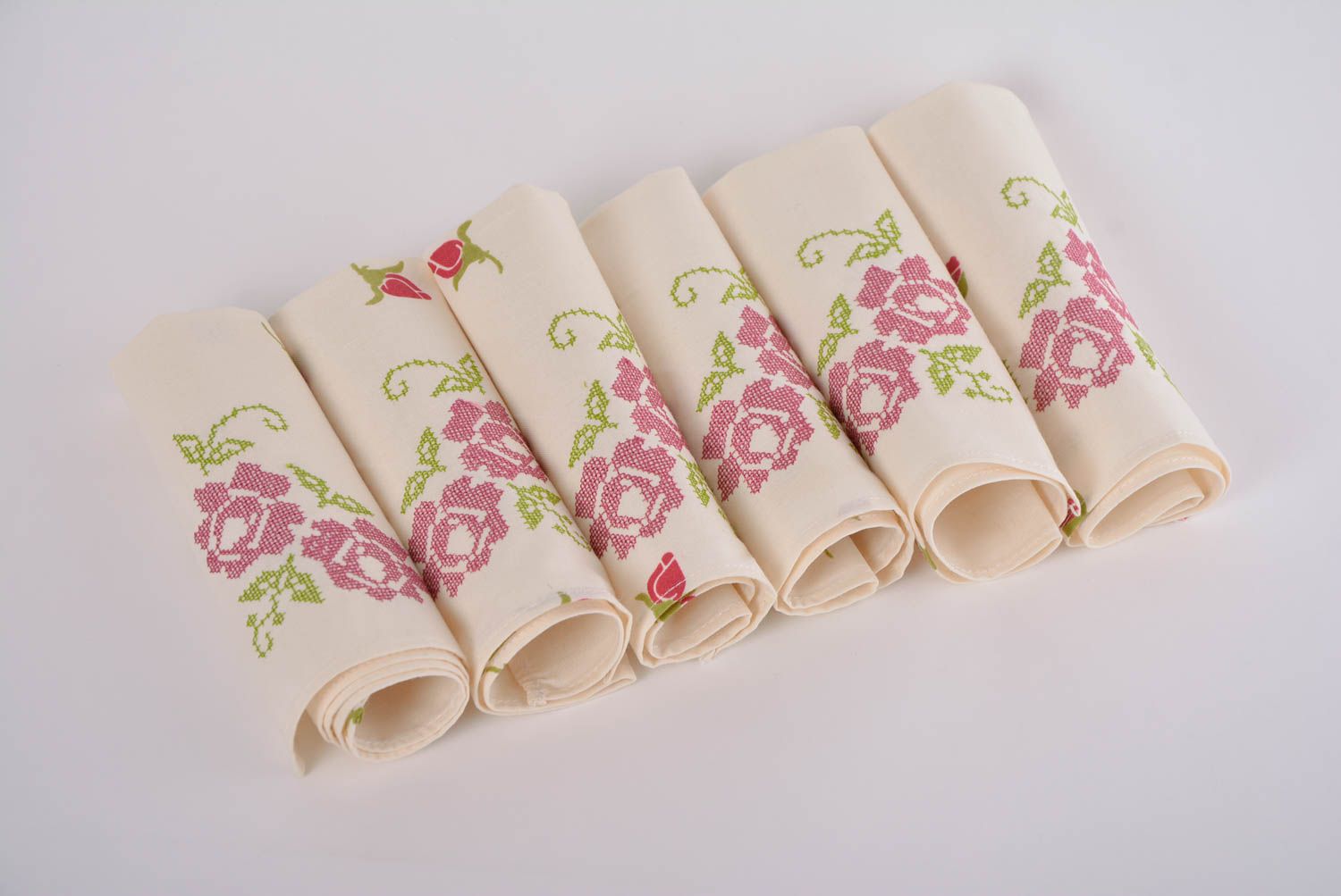 Set of 6 cotton designer table dinner napkins with handmade embroidery flowers photo 1