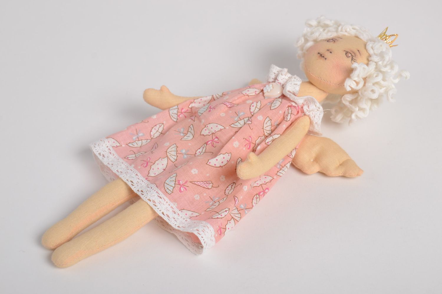 Кукла ручной работы кукла из ткани мягкая кукла с крыльями в короне красивая фото 2