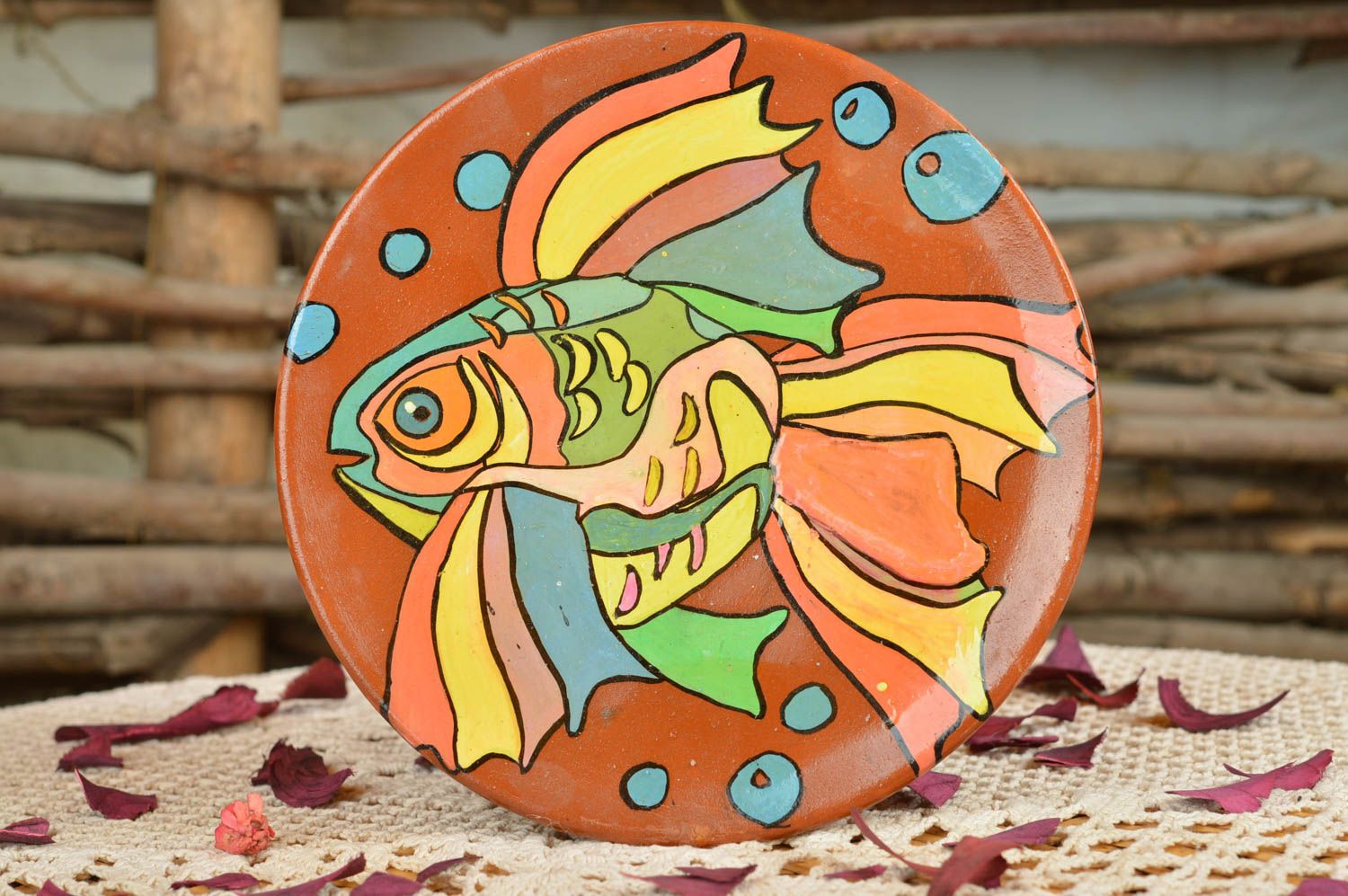 Расписная настенная тарелка ручной работы оригинальная красивая с рыбкой фото 1