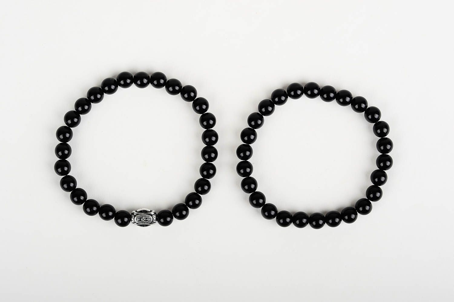 Bracelets design Bijoux fait main 2 pièces noires cadeau Accessoires femme photo 3