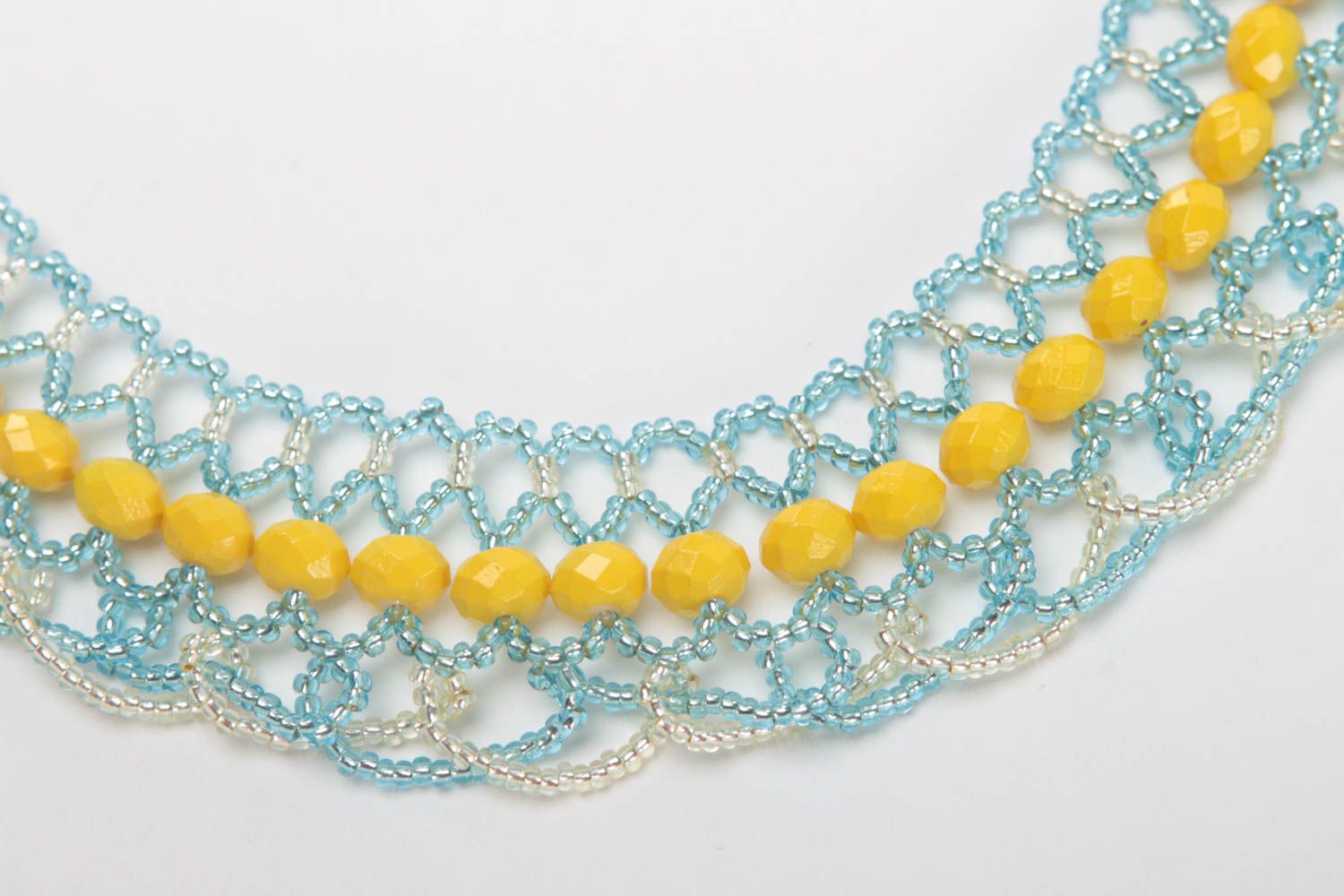 Collier perles rocaille Bijou fantaisie fait main jaune bleu Accessoire femme photo 4