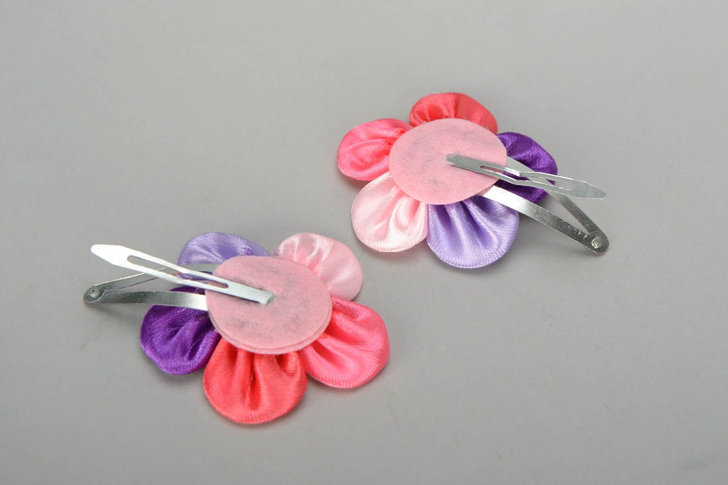 Hairpins with flowers photo 5