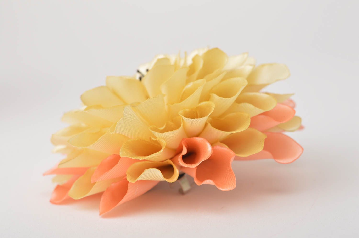 Broche Barrette fleur faite main grande en satin Cadeau pour femme Rose dorée photo 4