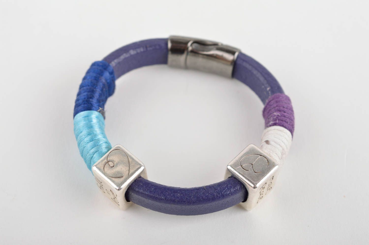 Bracelet en cuir Bijou fait main bleu design insolite Cadeau pour femme photo 2