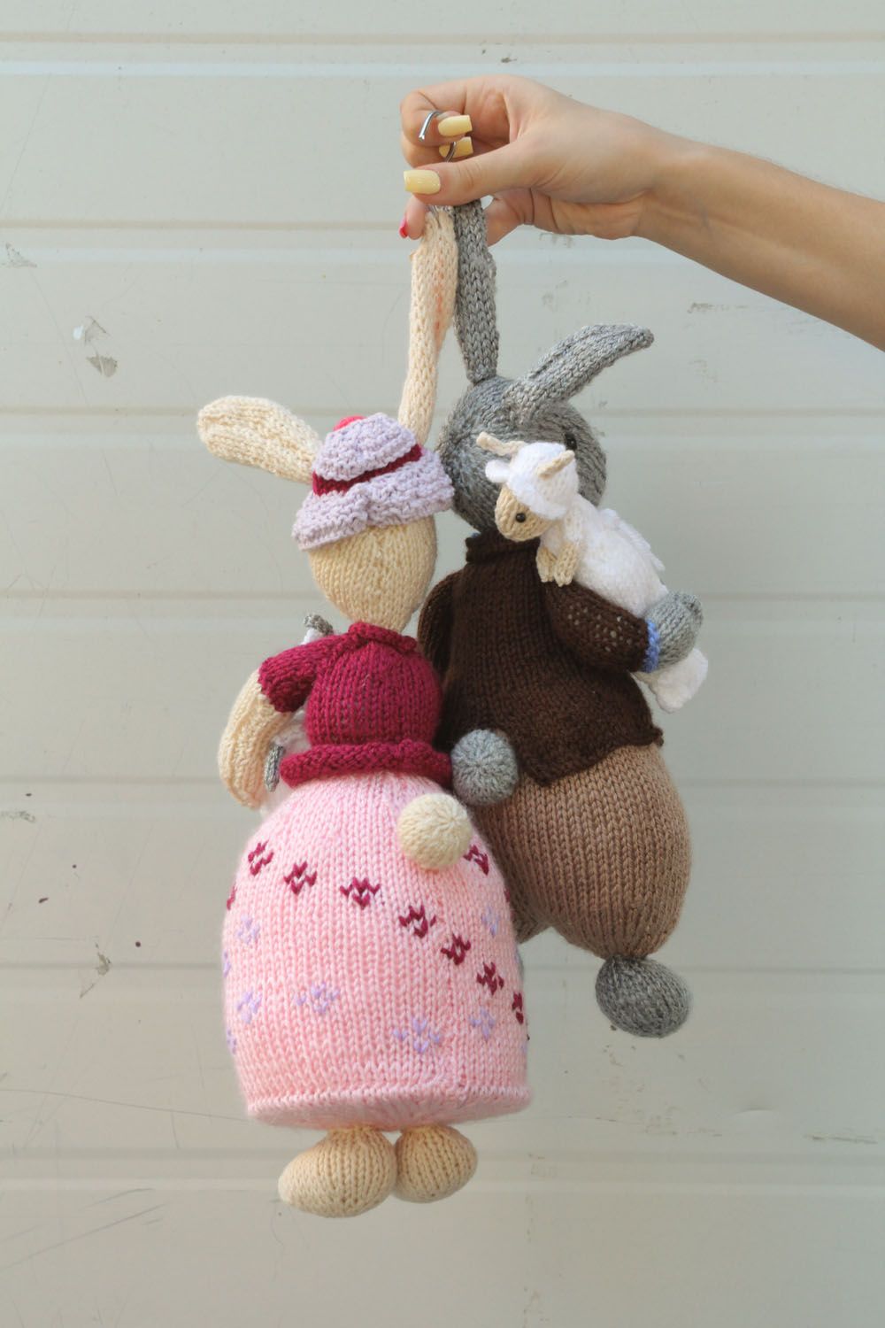 Jouet décoratif crochet artisanal Famille de lièvres photo 3