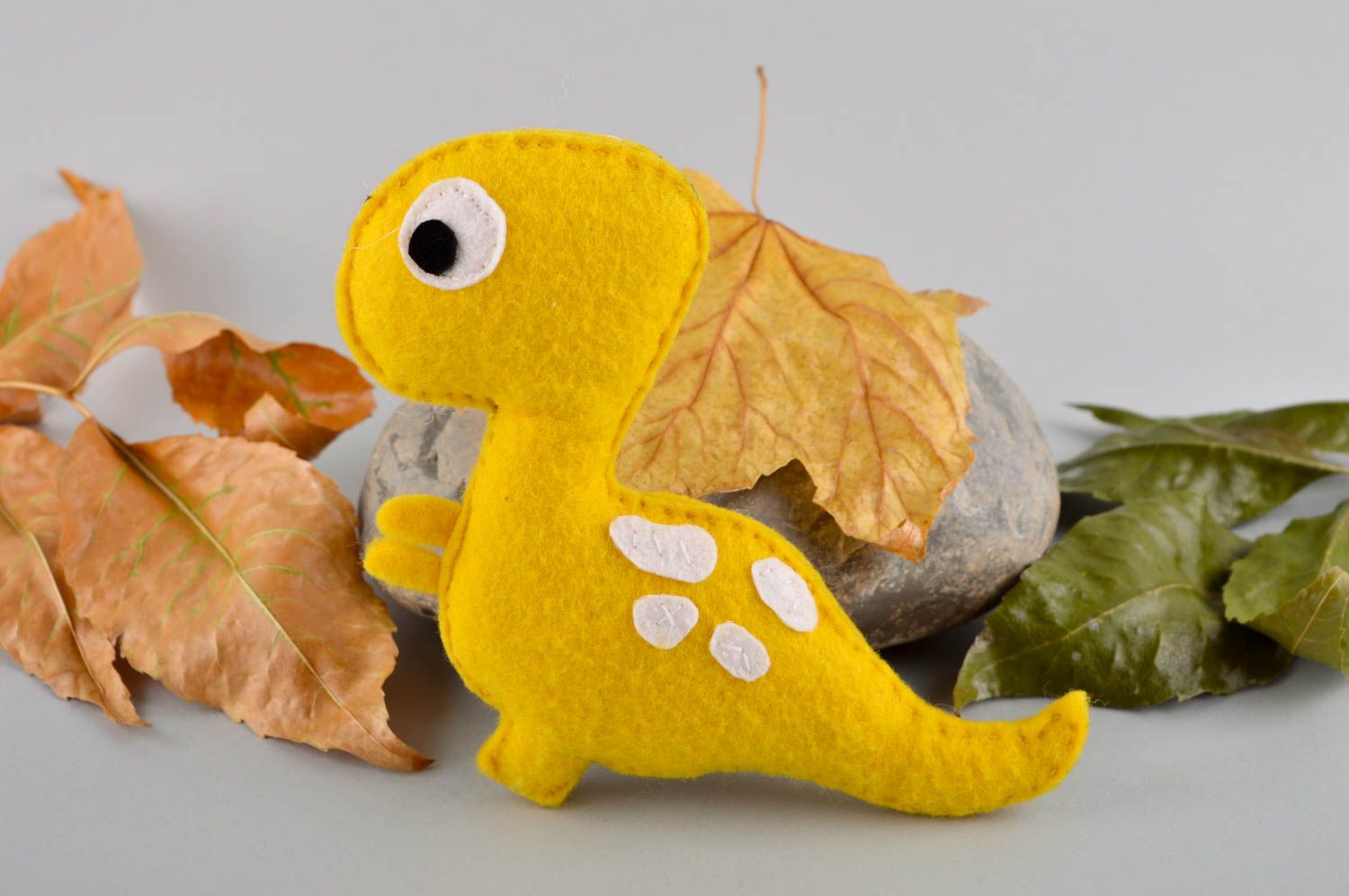 Animal de peluche artesanal regalo para niños juguete de fieltro dragón foto 1