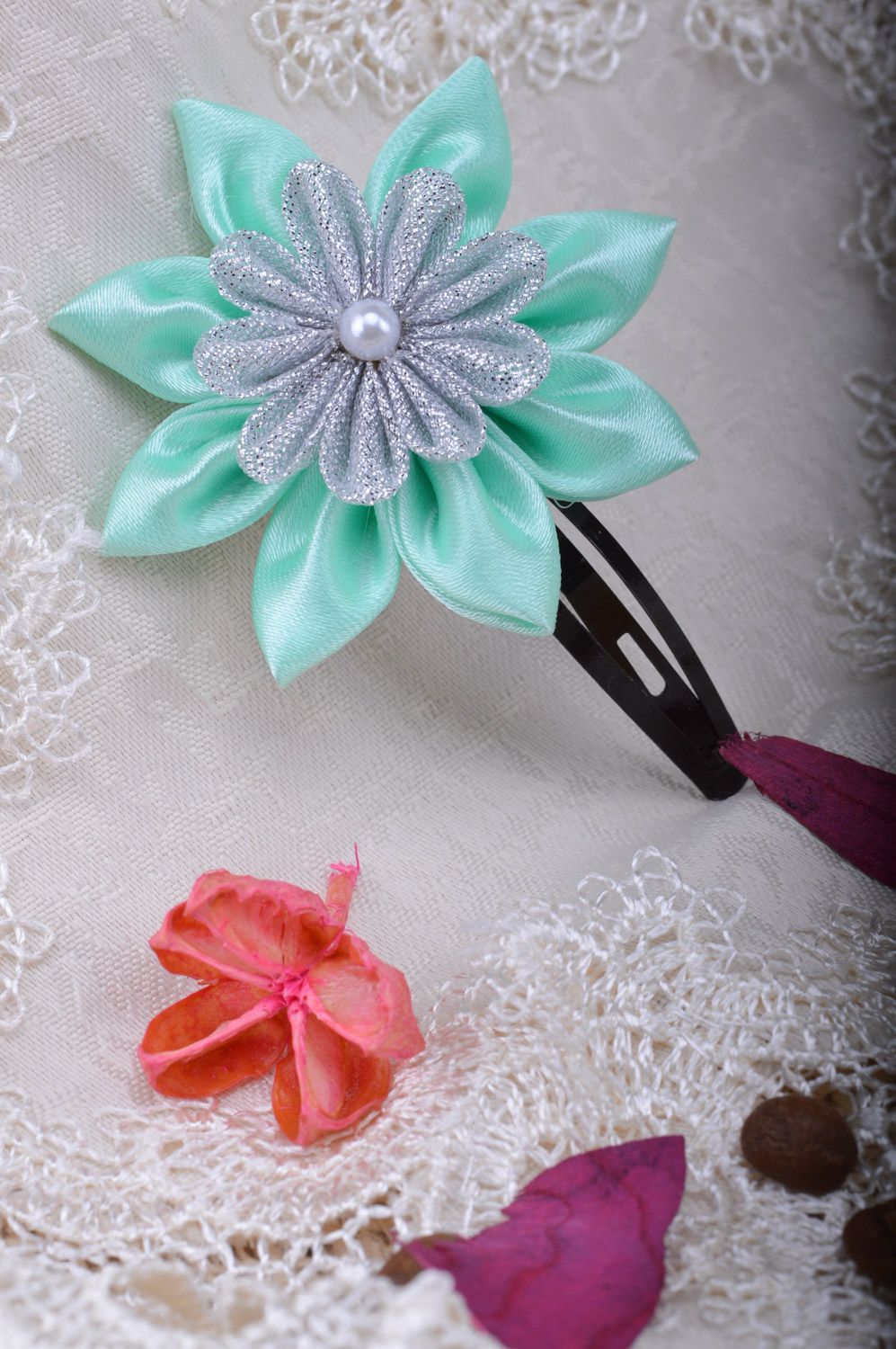 Set of handmade hair clips with fabric snowflakes of mint color 2 items photo 2