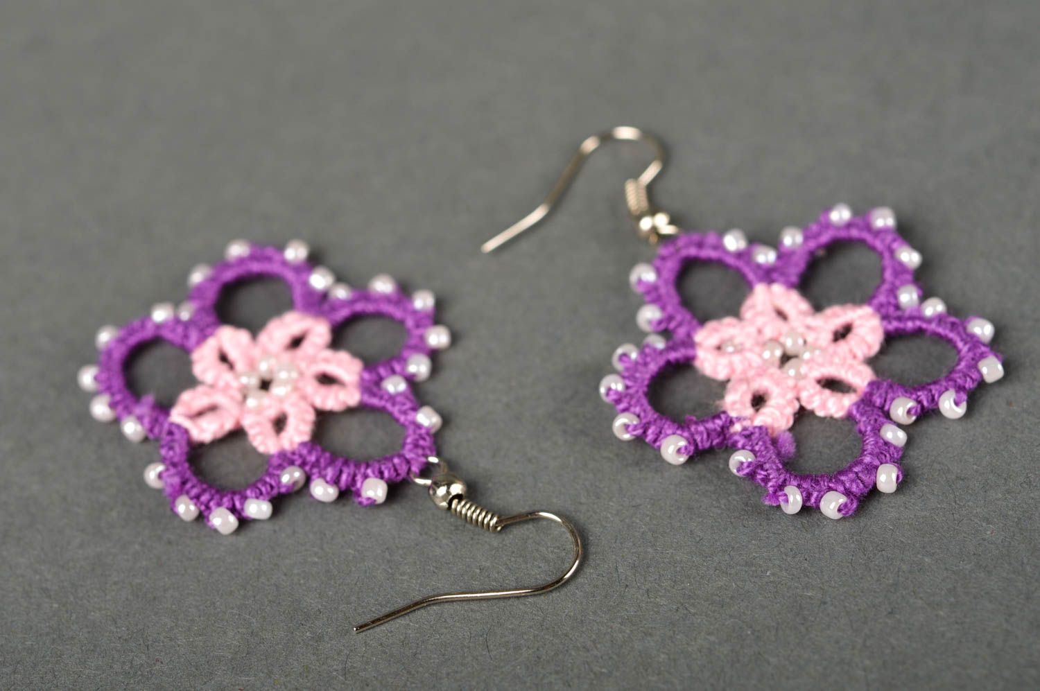 Boucles d'oreilles fait main Bijoux frivolité ajouré fleur violet Cadeau femme photo 5