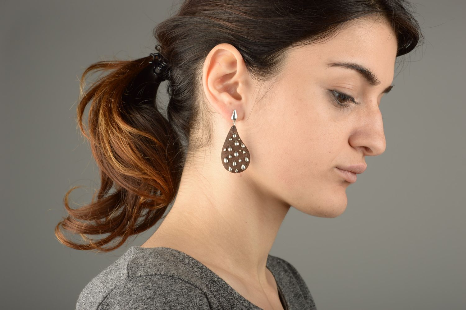 Handmade Modeschmuck Ohrringe Tropfen Schmuck aus Holz Accessoire für Frauen  foto 5