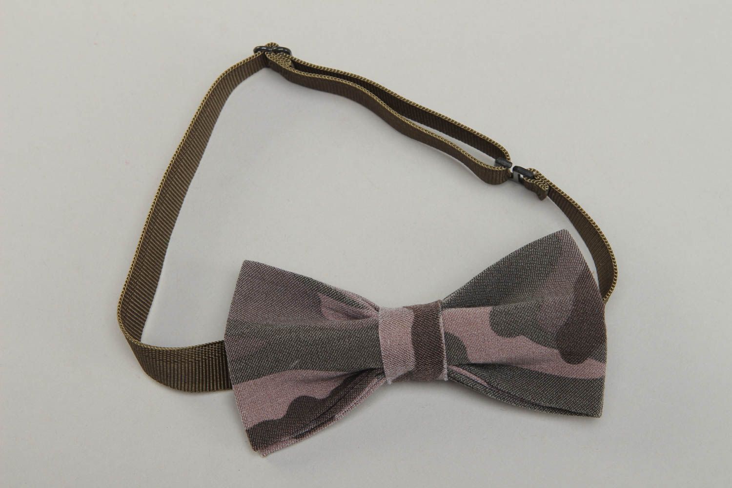 Khaki fabric bow tie photo 1