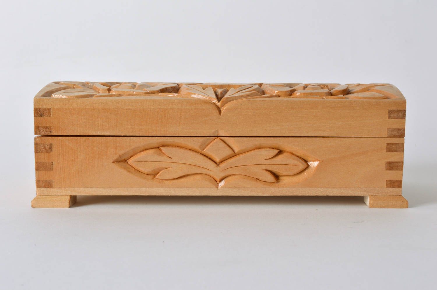 Caja de madera con ornamento tallado artesanal joyero original regalo para mujer foto 3