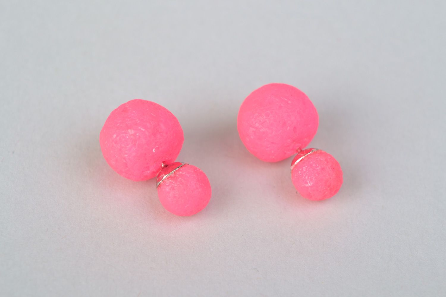 Handmade polymer clay stud earrings of round shape and bright pink color for women photo 3