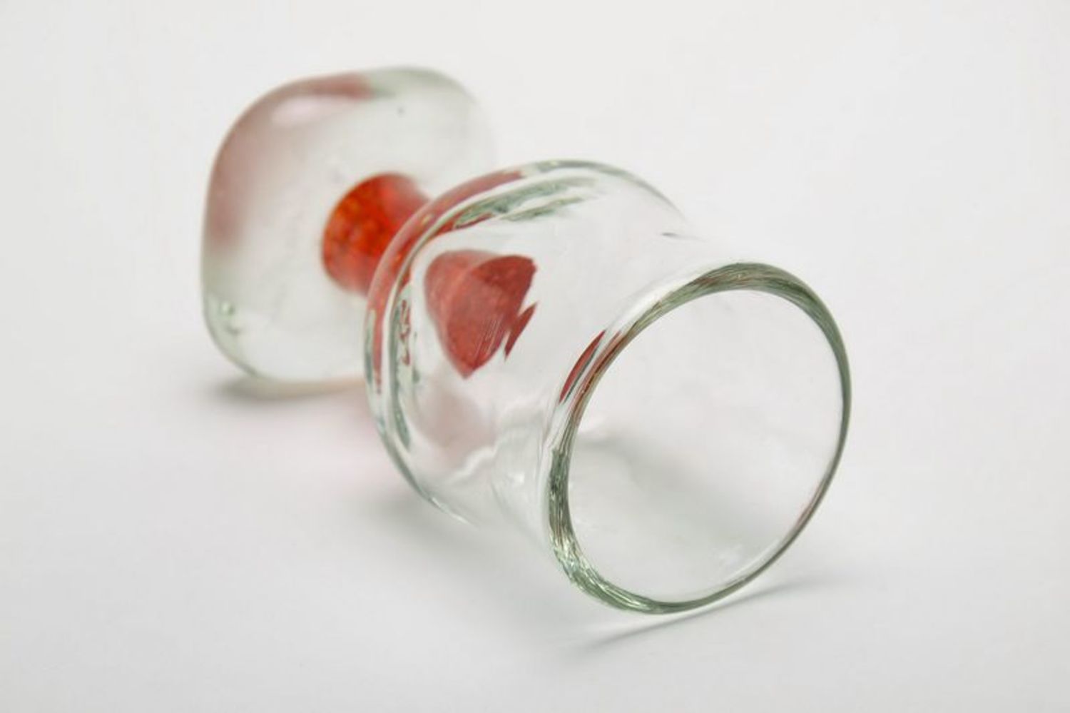 Kleines Weinglas mit Stiel aus Terrakotta  foto 3