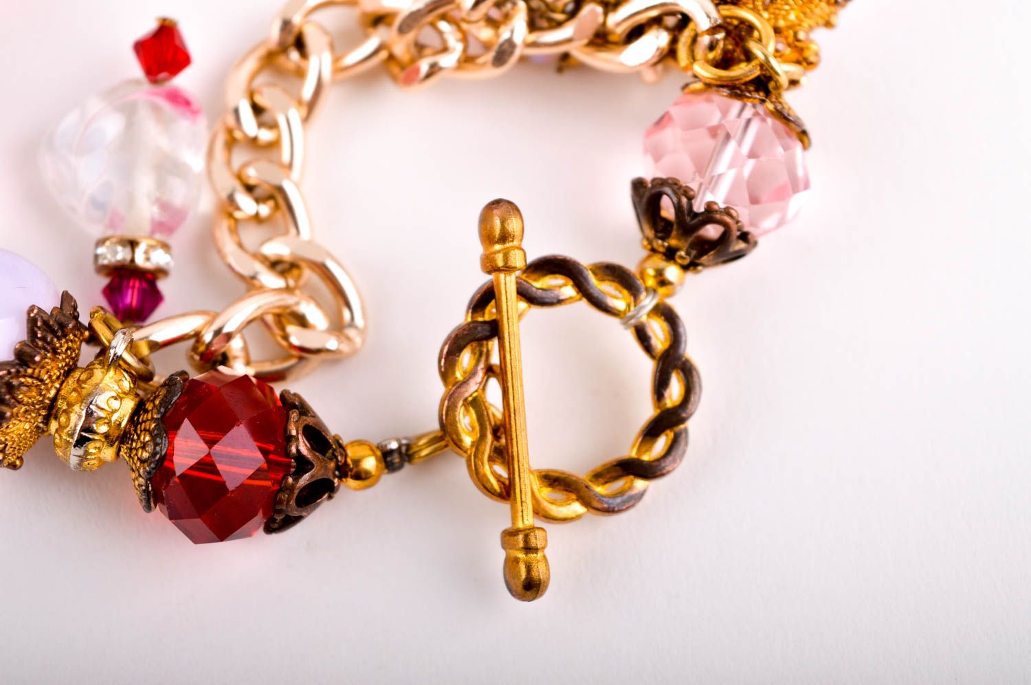 Украшение ручной работы браслет из латуни красивая бижутерия розовая нарядная фото 3