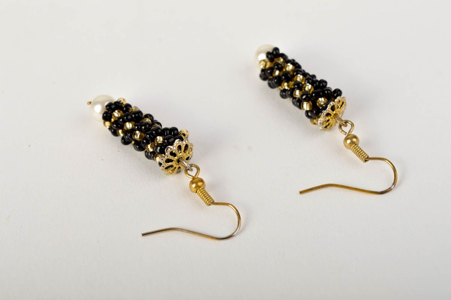 Handmade beautiful jewelry unusual beaded earrings jewelry with artificial pearl photo 2