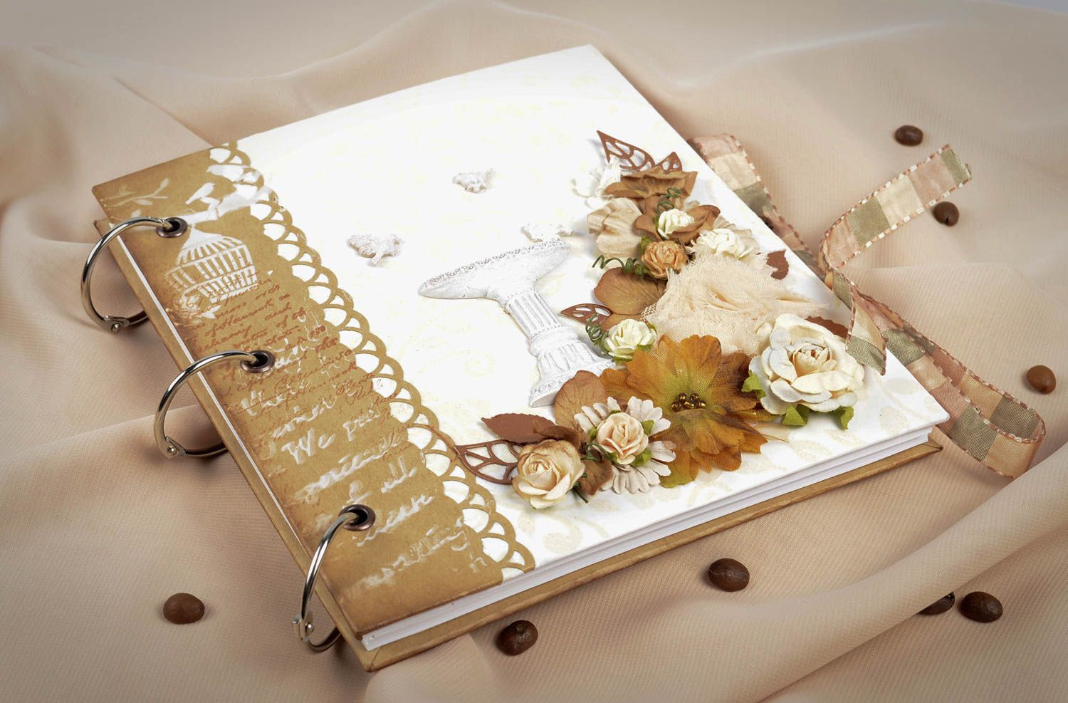 Livre d'or mariage fait main beige en carton avec fleurs Cadeau original photo 4