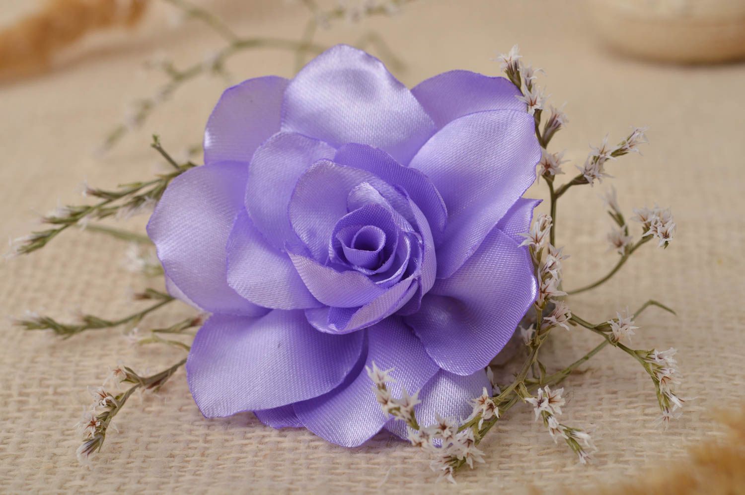 Broche fleur violette faite main Pince à cheveux en satin Accessoires femme photo 1