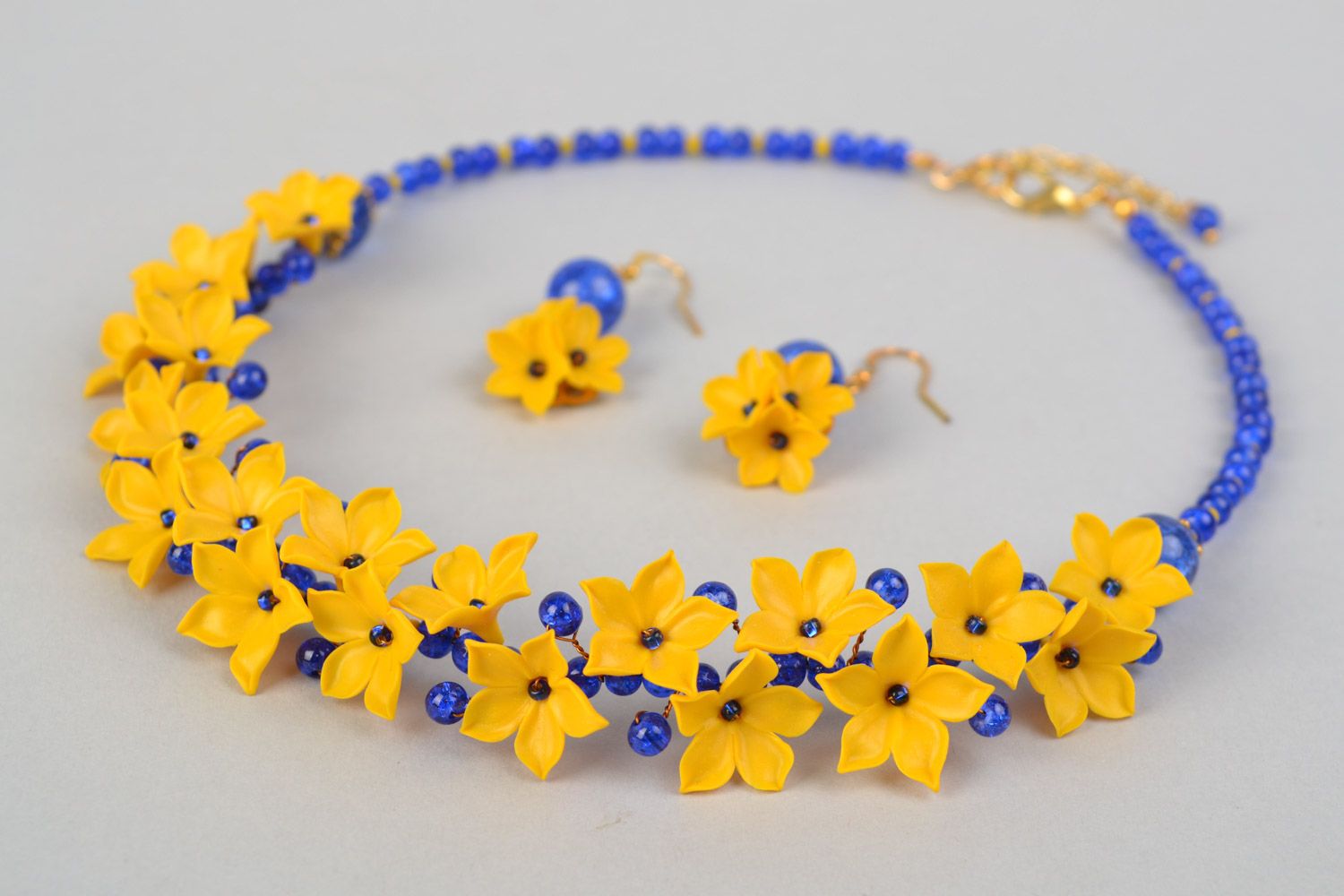 Handmade polymer clay jewelry set blue and yellow floral earrings and necklace  photo 3