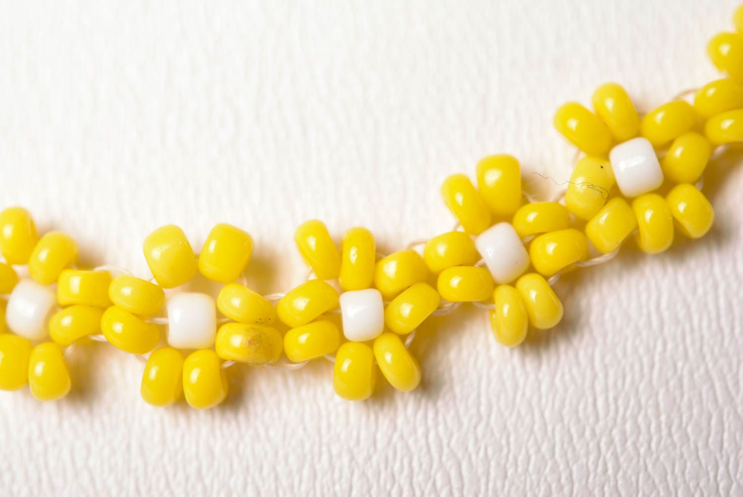 Accesorio de abalorios hecho a mano regalo personalizado collar de moda amarillo foto 3