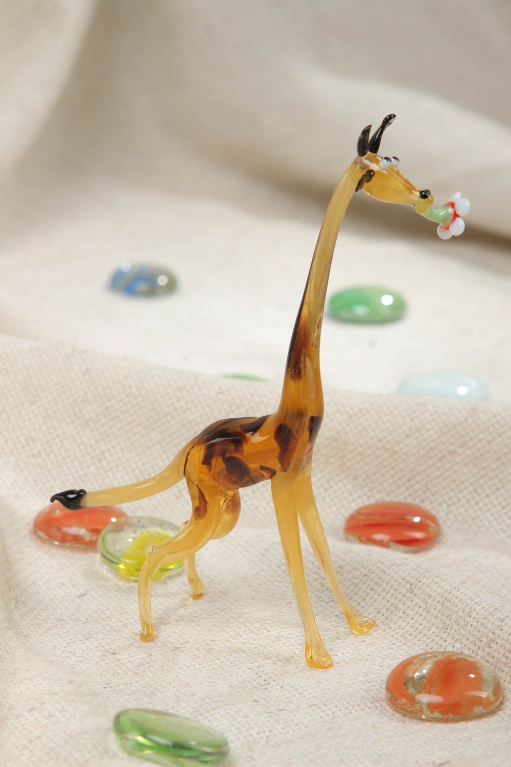 Фигурка ручной работы из стекла в технике лэмпворк Жираф фото 5
