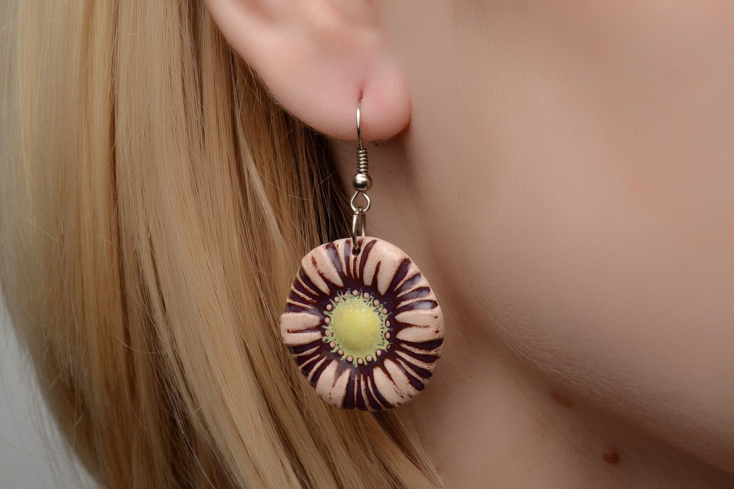 Handmade ceramic round dangle earrings in the shape of flowers painted with enamel photo 2