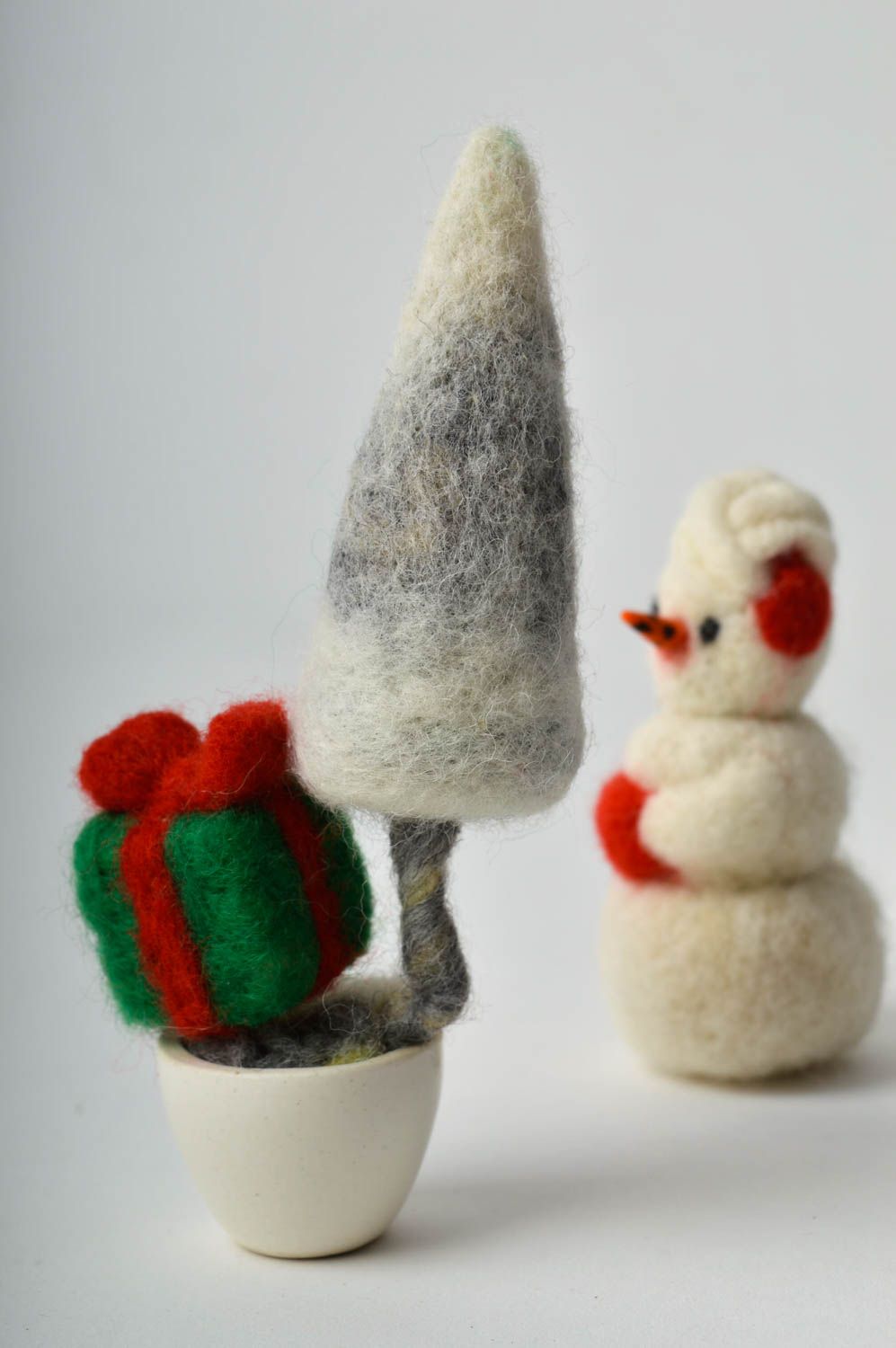 Jouets en laine Peluches faites main bonhomme et sapin Cadeau pour enfant photo 6