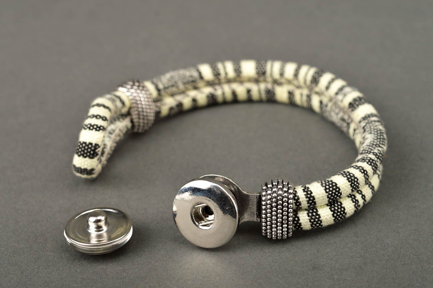Bracelet tressé en coton Bijou fait main design avec hibou Cadeau pour femme photo 5