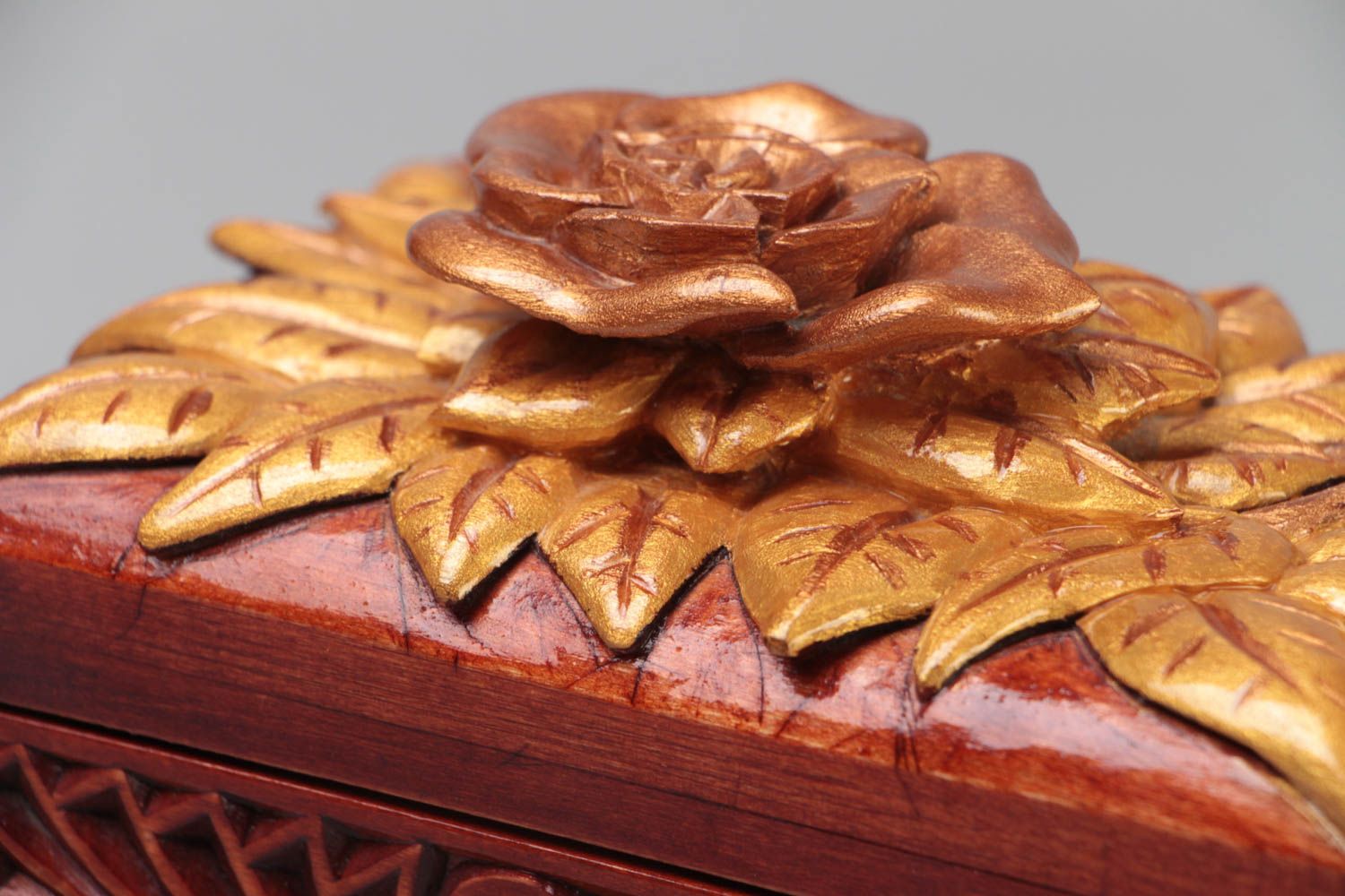 Handmade varnished carved wooden jewelry box designer beautiful accessory photo 3