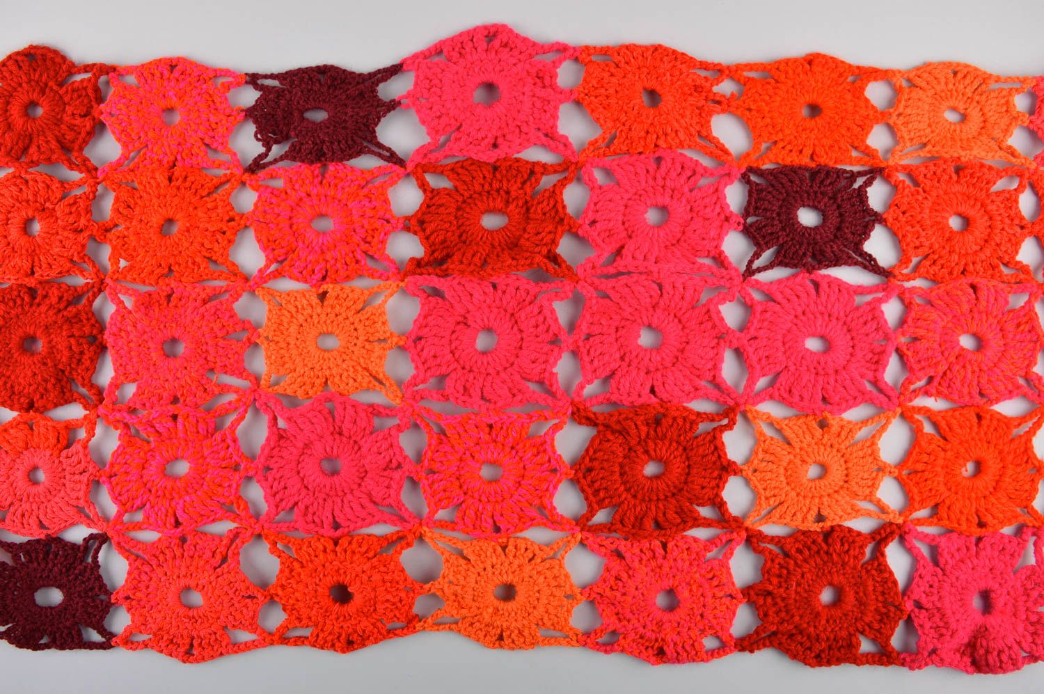 Шарф ручной работы шарф на шею женский шарф красный вязаный крючком из шерсти фото 4