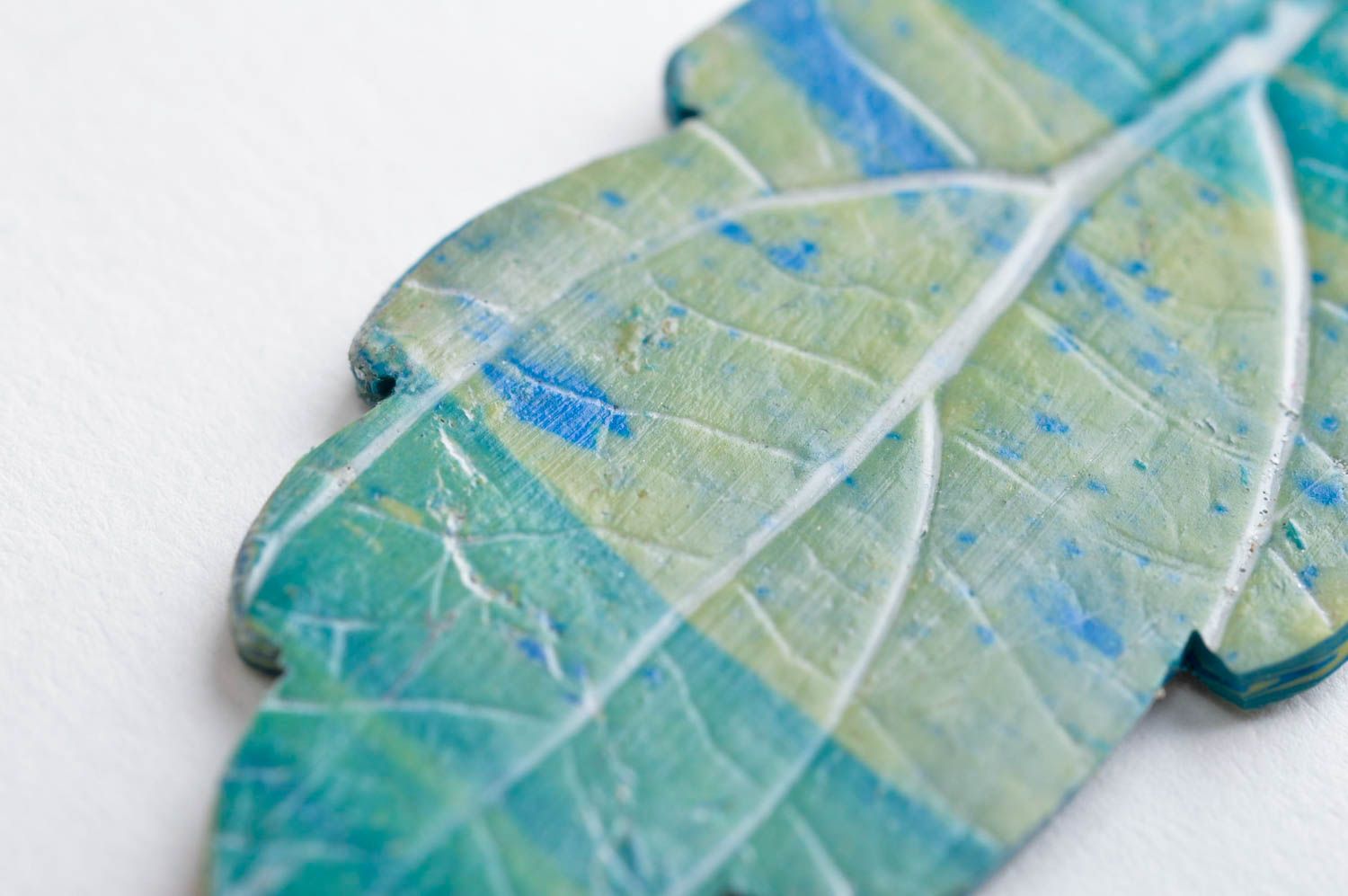 Модные серьги украшение ручной работы серьги из полимерной глины голубые фото 5