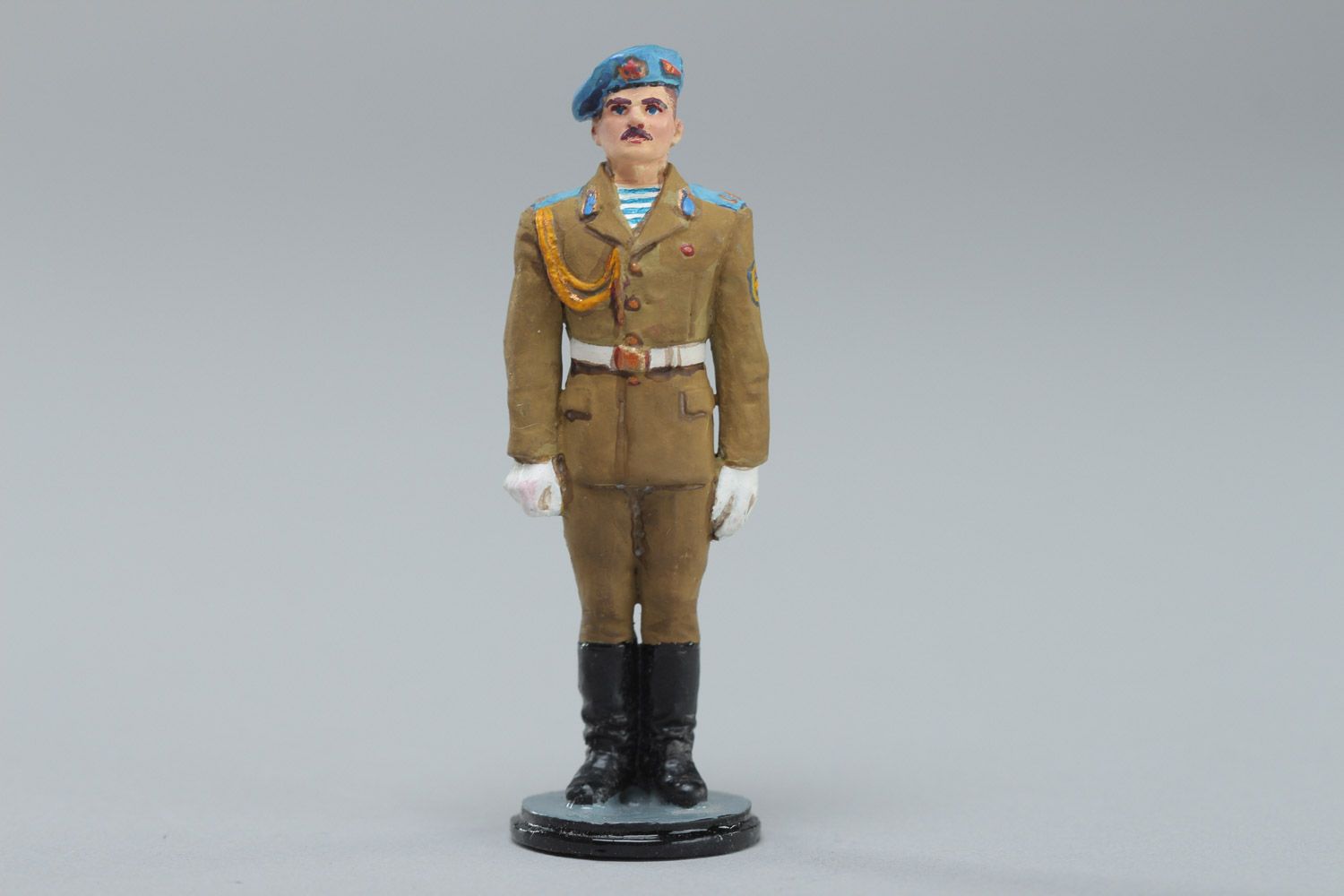 Handmade collectible tin figurine of soldier of landing forces of Soviet Union photo 2