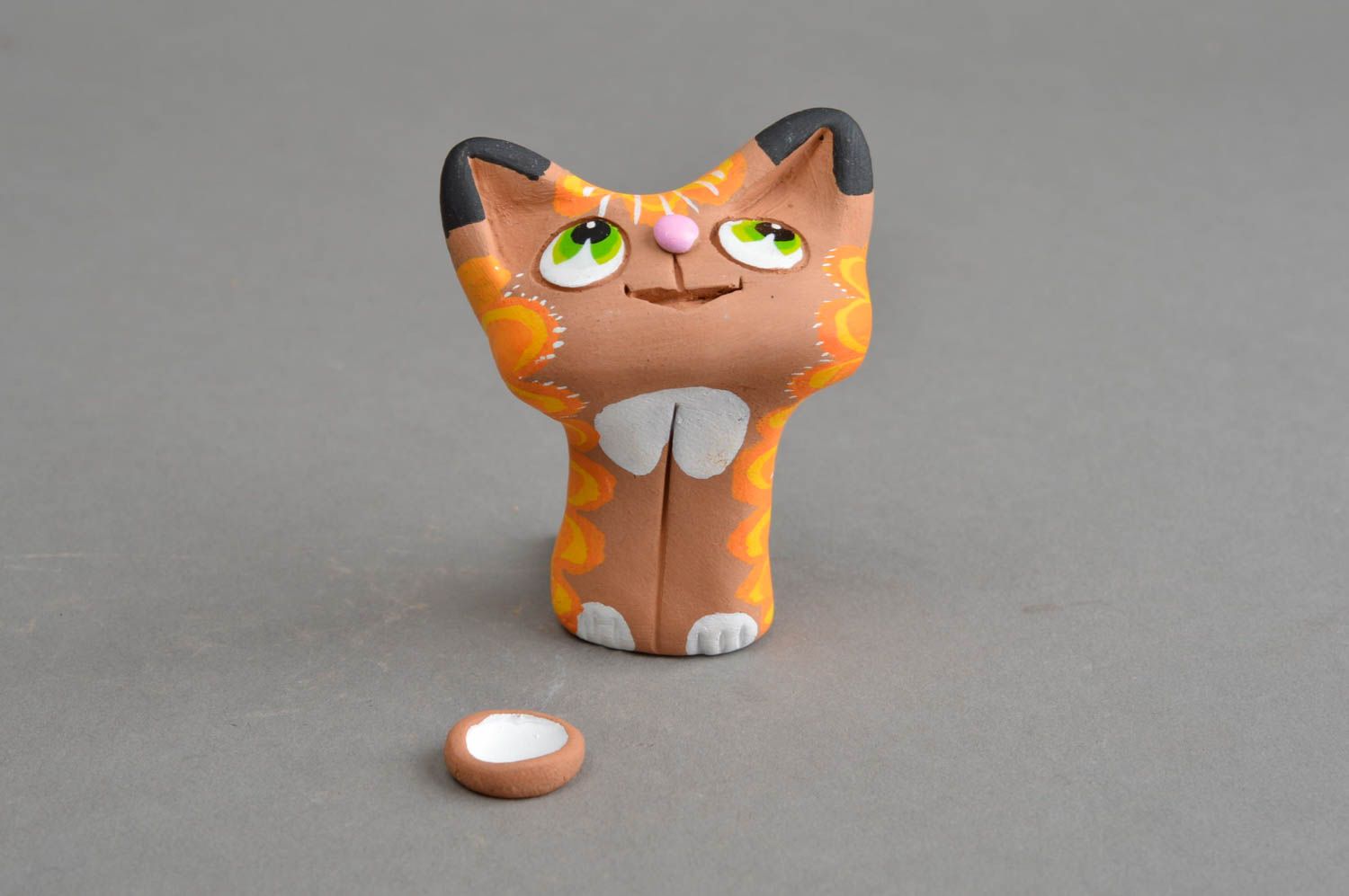Handmade clay figurine cat painted statuette decorative ceramics for home photo 2