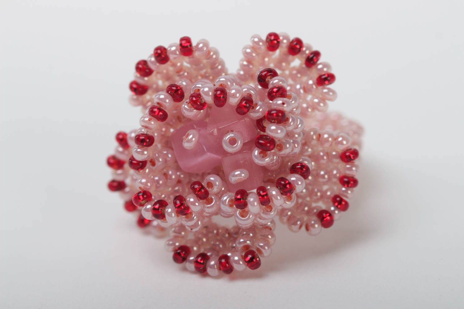 Anillo artesanal de abalorios en forma de rosa original regalo para mujer foto 2
