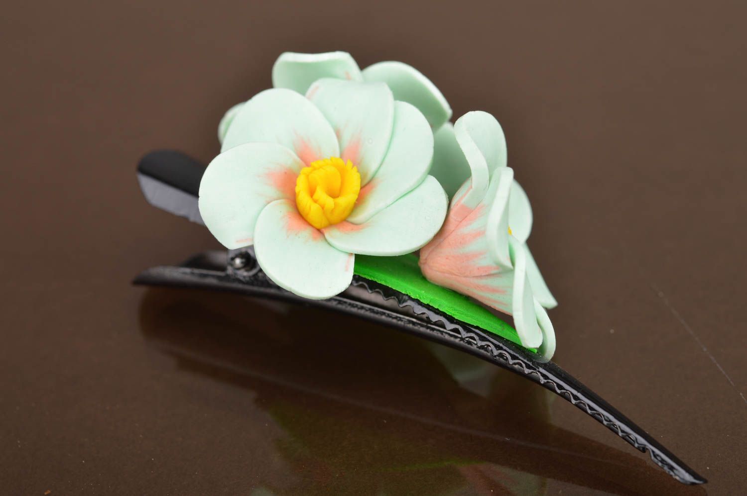 Handmade cute hair clip with flowers made of polymer clay White flowers photo 4
