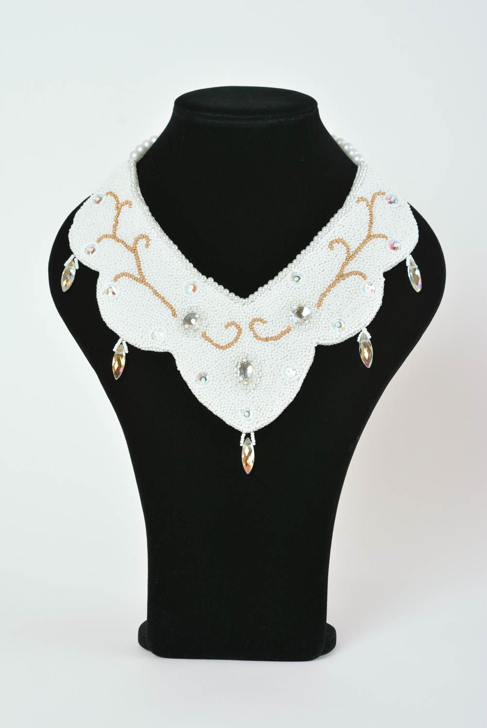 Collier perles rocaille Bijou fait main Accessoire femme blanc brodé cadeau photo 2