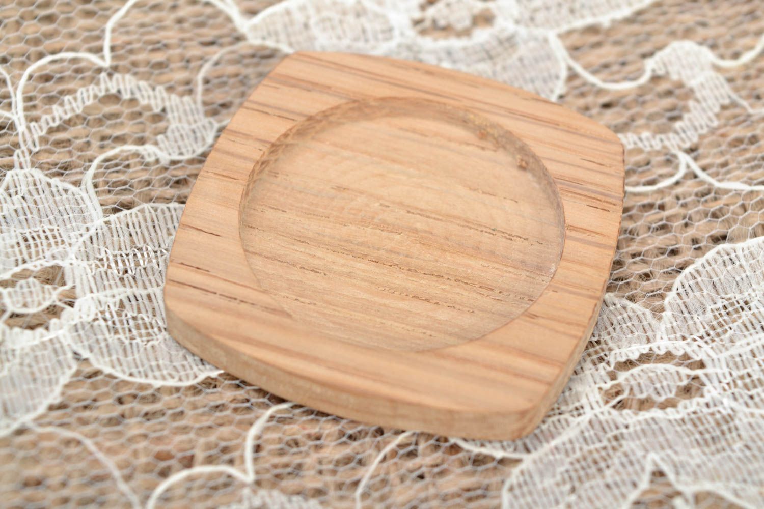 Fourniture pour bijoux bois claire carrée petite faite main écologique photo 4