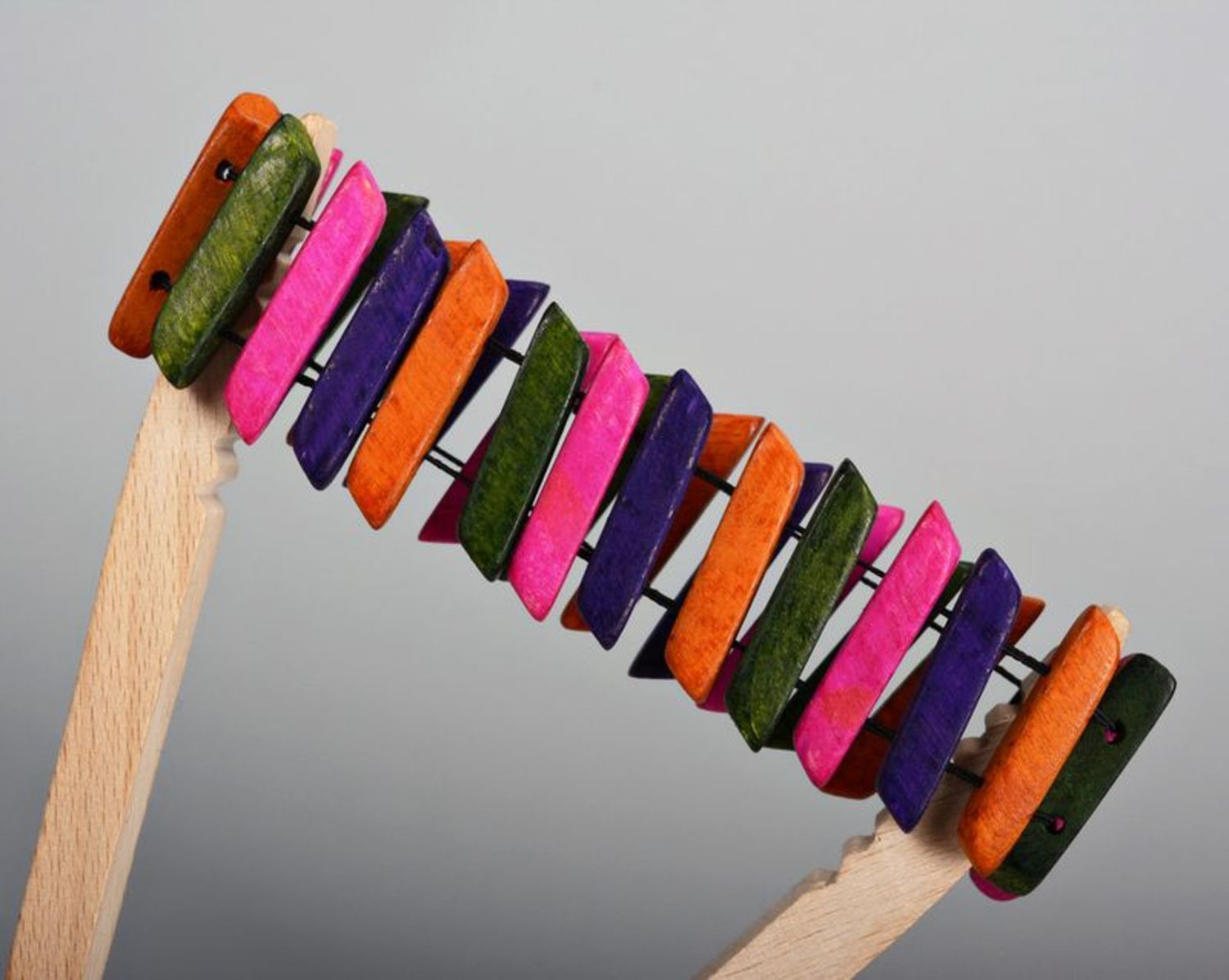 Bracciale di legno fatto a mano braccialetto a colori braccialetto da polso

 foto 4